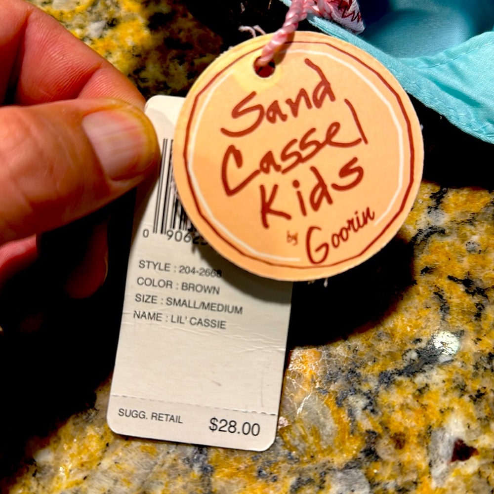 Kids Goorin hat, great shape. Never worn. With tags